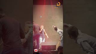 Honey Singh Dance with Cleaning Staff Boy #podcast#motivational #honeysingh #badshah #stage