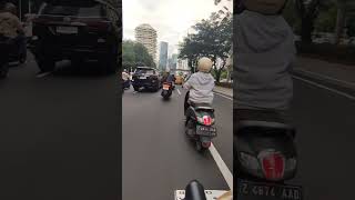 situasi lalu lintas jalan jendral sudirman jakarta pusat#jalanjalan #motovlog