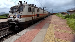 82654 - Jaipur Yesvantpur Suvidha Express with (LGD/WAP-7) Skipping Vaitarna.