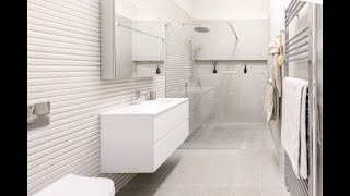 Jacqueline's Linear Natural Stone Effect Bathroom