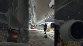 Airbus A321 Main Landing Gear Door Unlocking