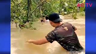 Banjir bandang Bengkayang , tinggi banjir 1 meter / sedada orang dewasa! ratusan rumah terendam