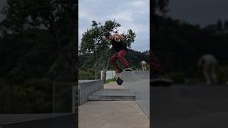 Kickflip to Manual