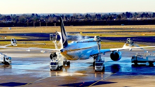 De-icing and takeoff | Cathay Pacific Airbus A350-900 at Düsseldorf Airport