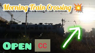 Lucknow - Prayagraj Sangam Intercity Express 🔥 | Train Crossing | Indian Railways 🇮🇳