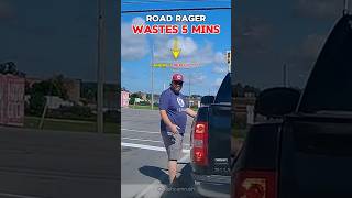 Idiot wastes 5 minutes on road