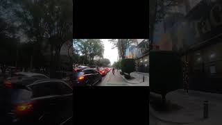 Esquivando el Tráfico de Insurgentes /  CDMX / #shorts