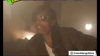 Hero alom in (Shah Rukh Khan)Raees trailier