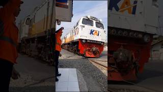 KERETA BASURI ABA - ABA PELUIT #shorts #trending #railfansindonesia