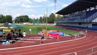 pole vault 5m jump