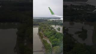 indahnya pemandangan dari dalam pesawat, proses landing bandara Juanda Surabaya..,