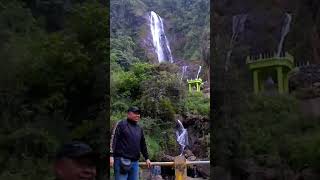 Curug di pinggir jalan #shorts #waterfall #nature #airterjun #curug