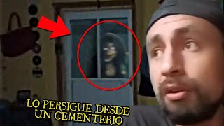 Un ENTE PARANORMAL Lo Sigue Hasta Su Casa Luego De Investigar Un CEMENTERIO