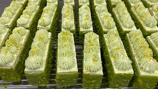 Frosting pistachio slice cake