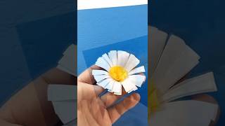 Jak zrobić wiosenny kwiat z papieru?🌼Bardzo łatwy🌼DIY #shorts #kwiat #papier #wiosna #zrobtosam