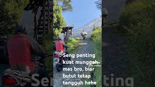 Jangan di buli ya mas bro maklum motor butut hehe #humor