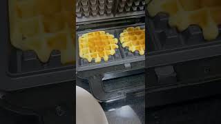 Easy homemade waffles #homemade #waffles #belgianwaffles #easyrecipe #homemadewaffles #viralshorts