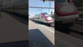 135 km/h per questo #treno IC  diretto a Losanna