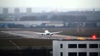 Crosswind Landing during a heavy storm