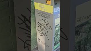 Needle drop box in a park/ Canada real life/ Drug addicts/加拿大真实生活/公园里的针管收集箱/吸毒者/