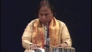 Taalyogi Pandit Suresh Talwalkar describes mantra of Tabla