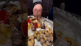 اگه اهل پلاکباب هستی، بکوب لایکو ؛) this is the very original way of eating Kebab