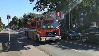 [Einsatzfahrt] Feuerwehr Gronau mit Bullhorn zu Feuer mit Menschenleben in Gefahr