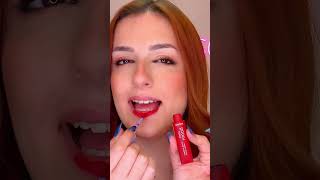 Dale vida a tus labios con los labiales líquidos comfort con acabado matte de la línea Feels Mood!