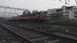 WCAM-2P 21861 BALWANT WITH 11008 PUNE MUMBAI DECCAN EXP