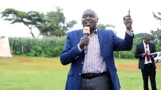 SENATOR CHERARGEI ASKS PRESIDENT RUTO TO SUSPEND THE CONSTRUCTION IN ORDER TO CRUSH RAILA ODINGA!!