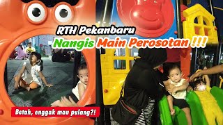 TEMPAT PEROSOTAN RUANG TERBUKA HIJAU PEKANBARU RIAU, ENGGAK MAU PULANG, CUMA BAYAR PARKIR Rp2 RIBU