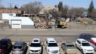 Watch the time-lapse of the old Kal-Tire lot being demolished