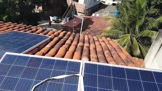 Telhado com painel solar