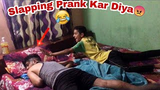 Slapping Prank On Brother😂 || Revenge Le Liya😡|| The_Bakchodians