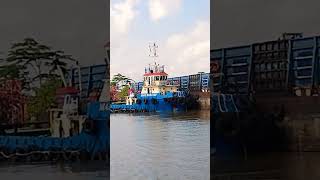 melintas di alur PMC sungai lilin palembang#kapallaut #tugboat #kapalbatubara