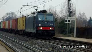 E484 105 MRCE - Mitsui Rail Capital Europe con carico di cantainers