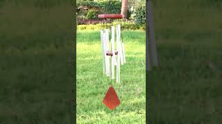 Relaxing wind sounds: Tuned 8 Tubes 32-inch Silver Wind Chimes