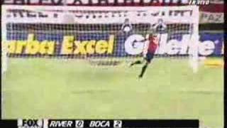 PABLO LEDESMA GOLASO CONTRA RIVER PERO GO LA SO EH NO GOLASO