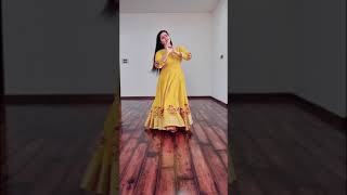 Song : Vaishnav jan to  Singer : Palak  Muchhal |Happy World Dance Day .