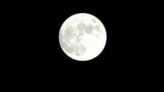 FULL MOON - Canon 60D / cropped / 15-85mm