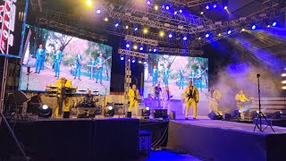 los rayos de oaxaca  y su espectacular baile cierre de feria en san juan mixtepec 26 de junio 2024