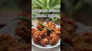 Monsoon Special Kanda Bhaji. Tea Time Snacks #shorts #easyrecipe #teatimesnacks #streetfood