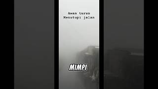 Jalanan penuh kabut gelap #motovlog #awan #adventure #explore #hitsshorts #trends