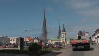 Plantering av lindar Borgholms torg 20090420