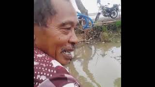 mancing di sarang ikan bertelur di sungai bengbang Karawang Jawa Barat