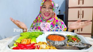 Mukbang ikan tongkol.tumis genjer.tempe.sambel.lalapan pare.timun. tomat‼️nikmat nya banget ❤️