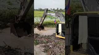 👆 Excavator Matador Shantui Vs. Deep Water In Canal Part 163