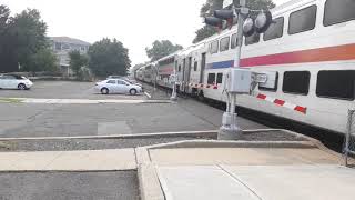 NJ Transit Raritan valley train 5444 to Newark Penn arriving into Raritan