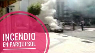 Incendio de un coche en Parquesol - Valladolid