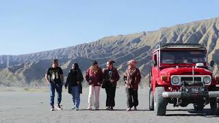 Paket Wisata Gunung Bromo - Jelajahi keindahan gunung bromo bersama kalina jaya